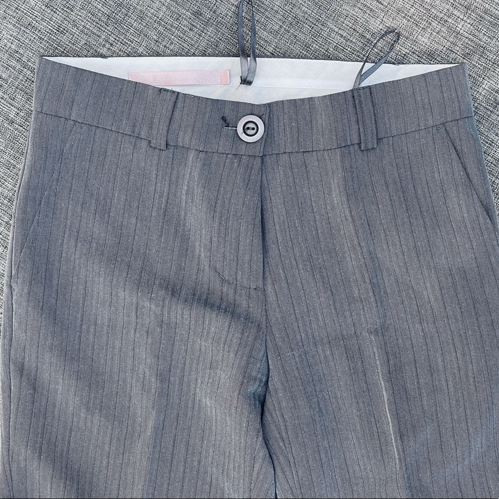 Miss Lo - gray striped trousers